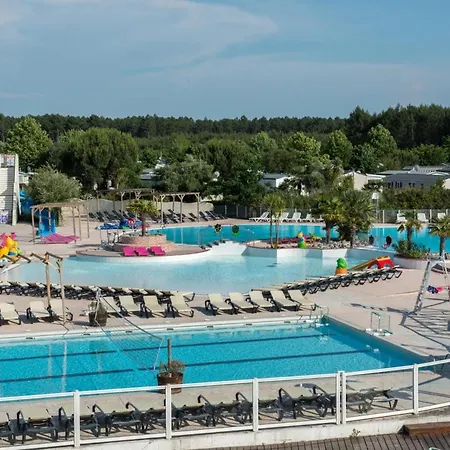 Spacieux Mobilhome N°4, 2ch Confort Campsite *